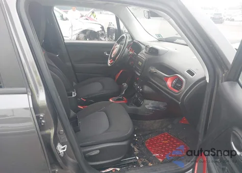 2016 Jeep Renegade Trailhawk z USA, uszkodzony, nr VIN ZACCJBCT5GPD40132